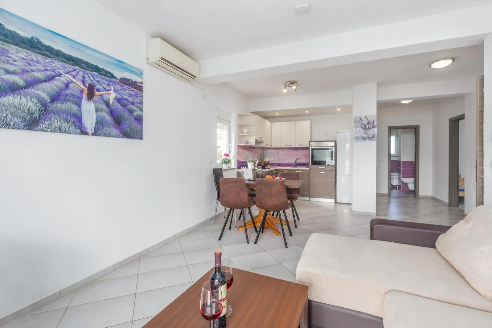 Villa Vita Apartments & Studios With Common Pool Valbandon