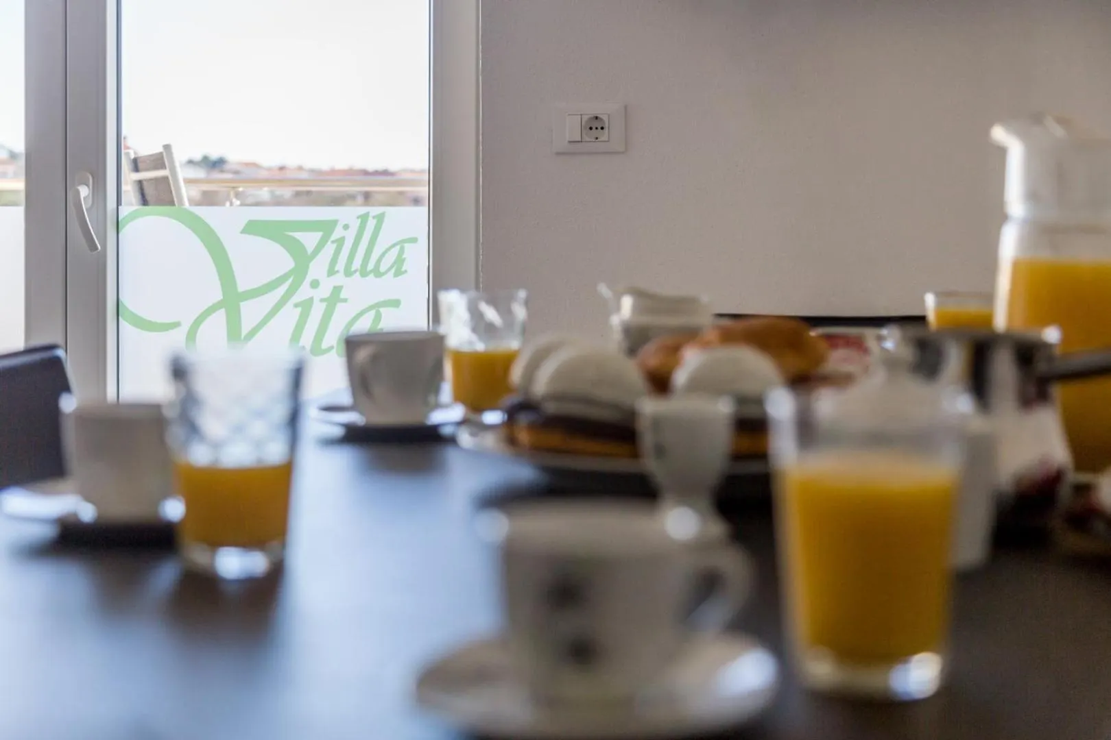 Pensionat Villa Vita Apartments & Studios With Common Pool Valbandon